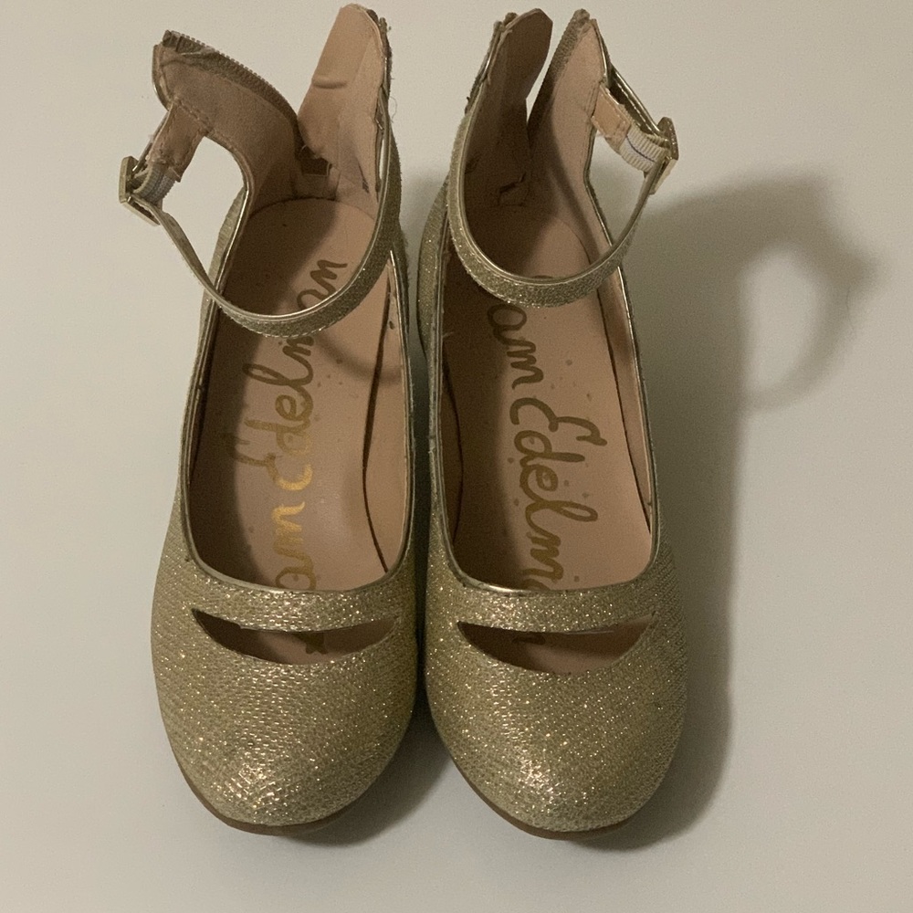 Sam Edelman Gold Shoes•SZ 2